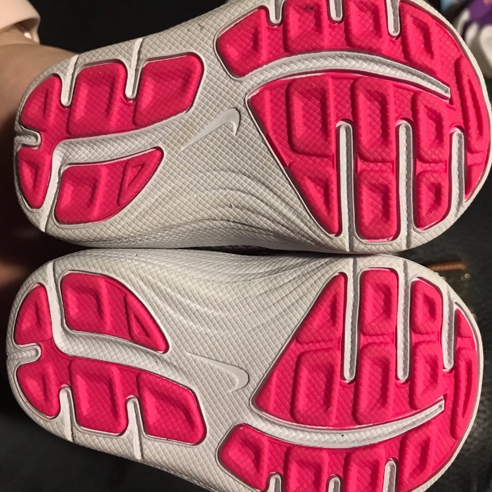 Baby Nike’s - Picture 3 of 3
